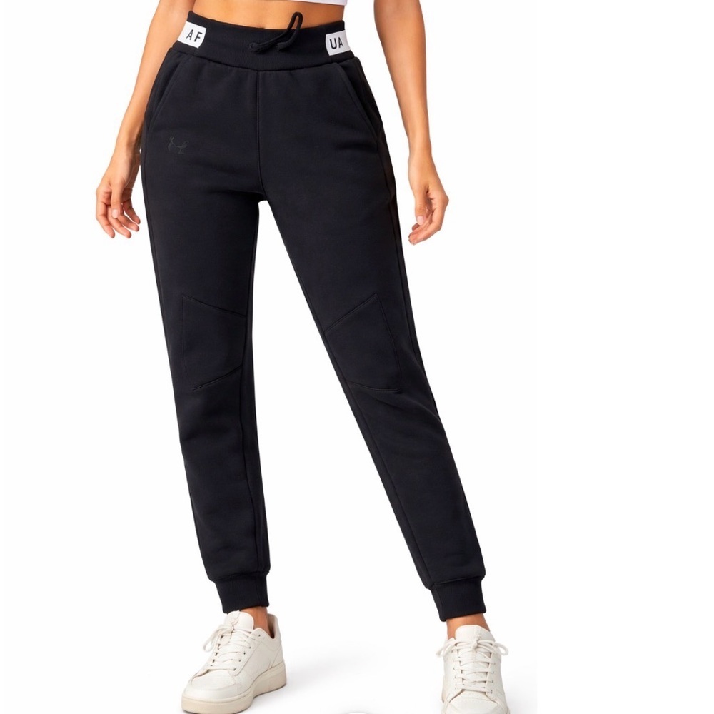 Thick Under Armour elastic waist pull on warm pants in black SZ Youth MD
